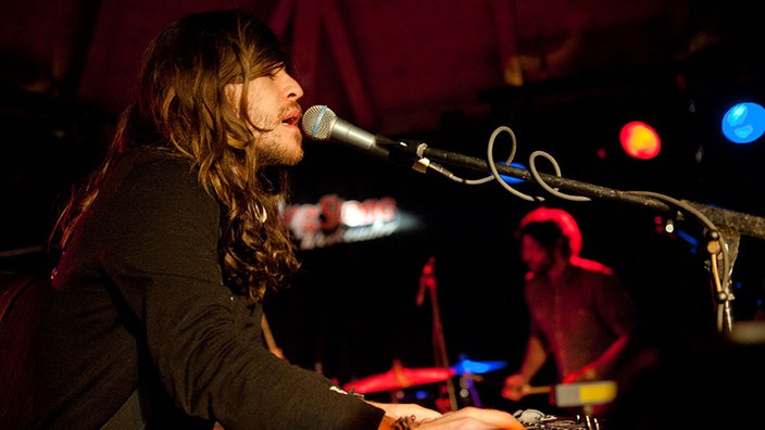 Der Pianist und Sänger der Other Lives.
