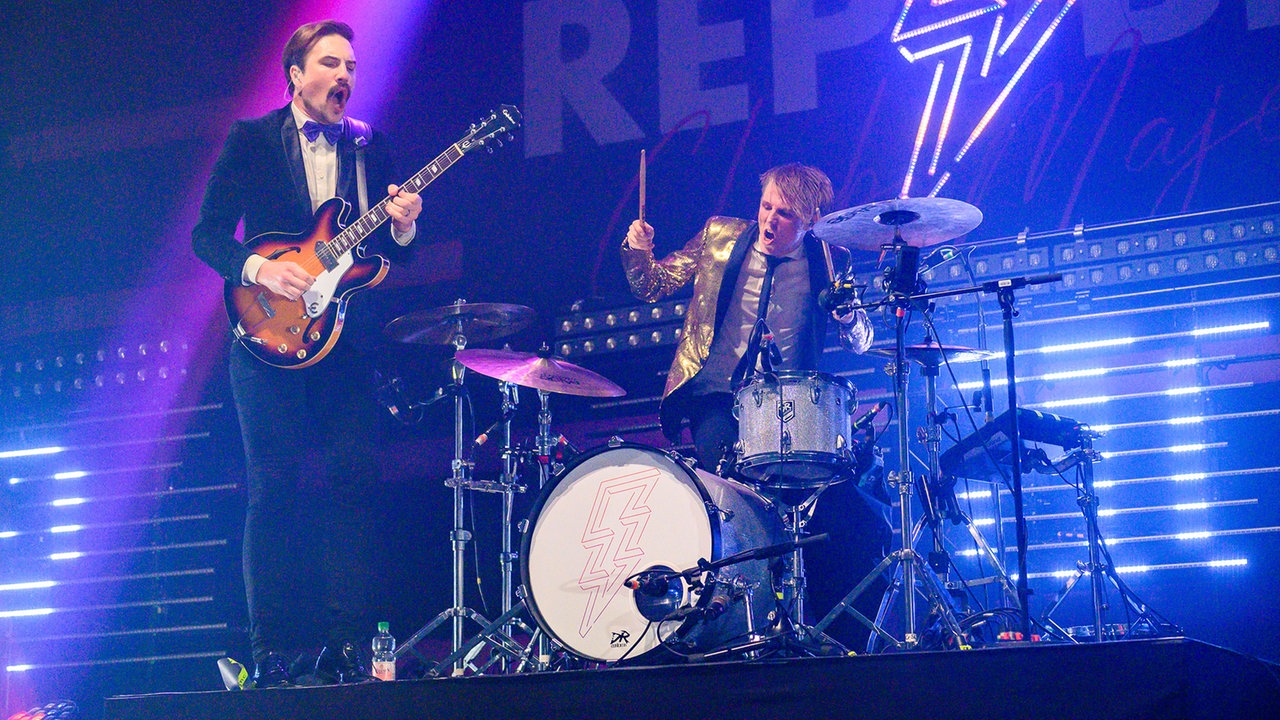  Royal Republic