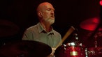 Der Drummer konzentriert sich