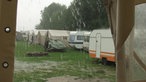 Backstage im Regen