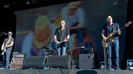 Der Mitglieder der Band Kettcar auf der Bühne