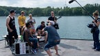 Interview mit einer Band am Seeufer