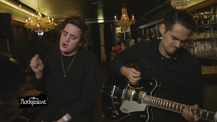 Unplugged: Freddie Dickson