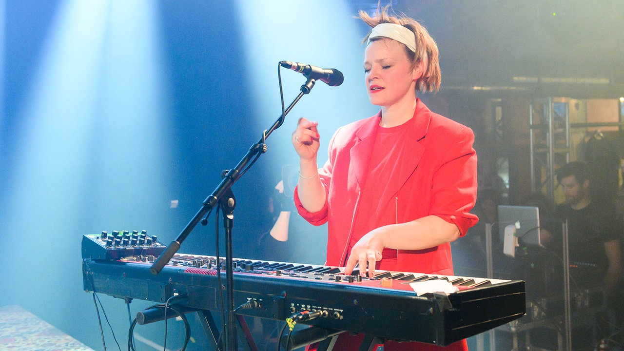 Wallis Bird feat. Wyvern Lingo