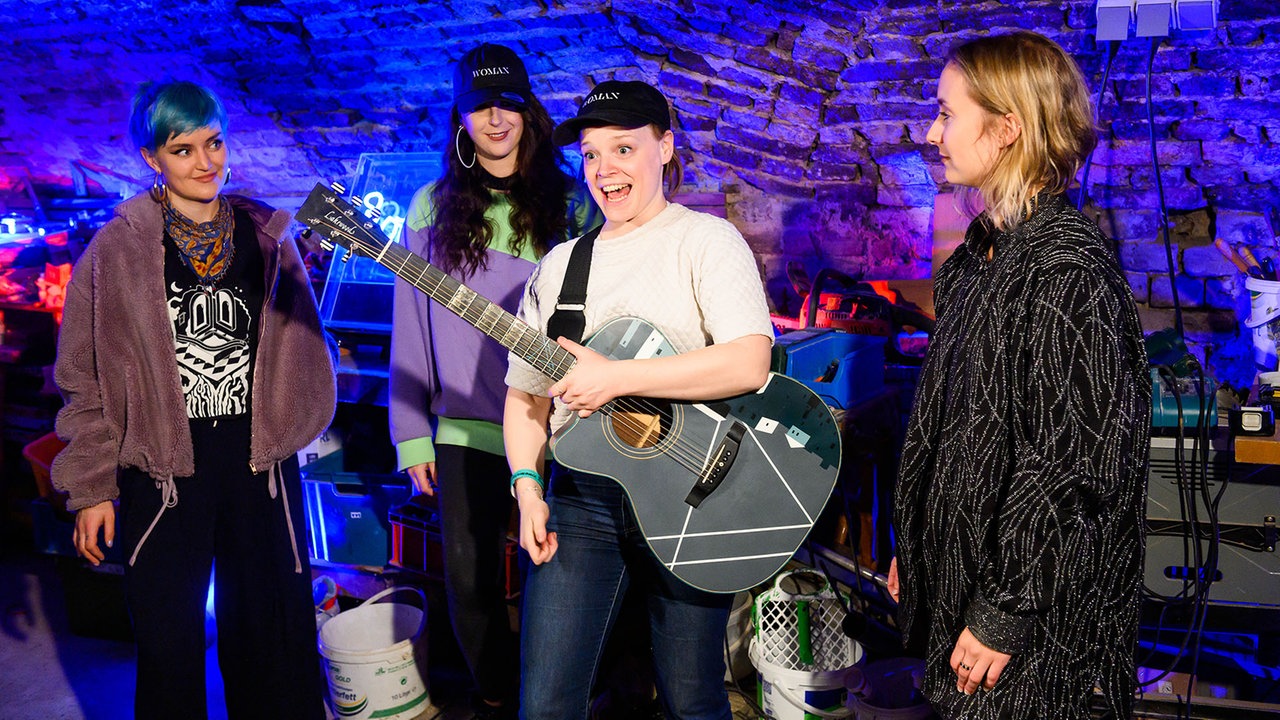 Wallis Bird feat. Wyvern Lingo