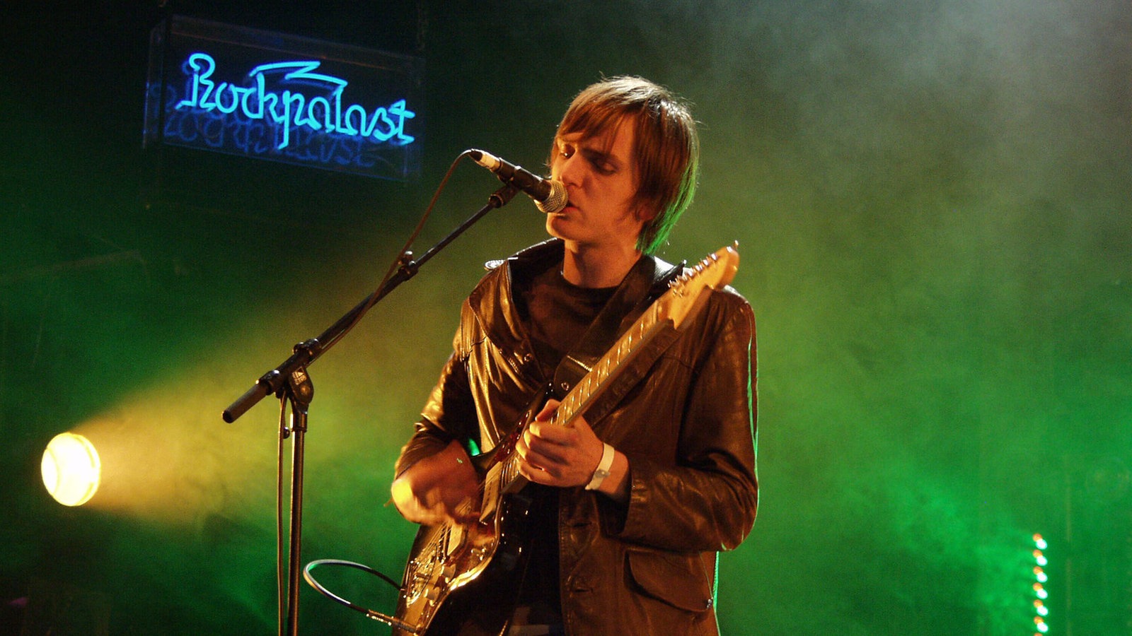 The Revs Sänger John McIntyre bei der Osterrocknacht 2006