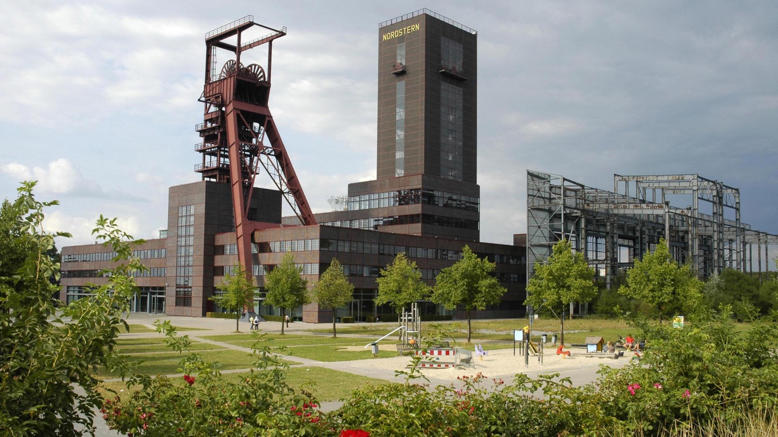 Der Nordsternpark, früher Sitz der Zeche Nordstern 