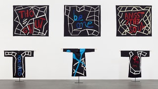 Installationsansicht „passage – Susan Hefuna“, MKM Museum Küppersmühle für Moderne Kunst, Duisburg, 2025