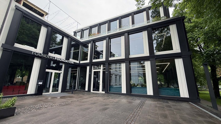 Die Founders Foundation befindet sich in der Bielefelder Altstadt. 