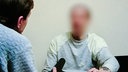 Ein Täter der Geiselnahme in Düsseldorf gibt später ein Interview.