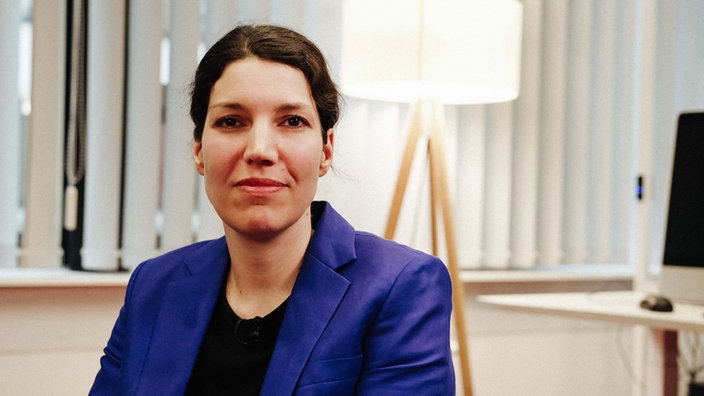 Nahaufnahme von Milena Lechner. Sie lächelt.