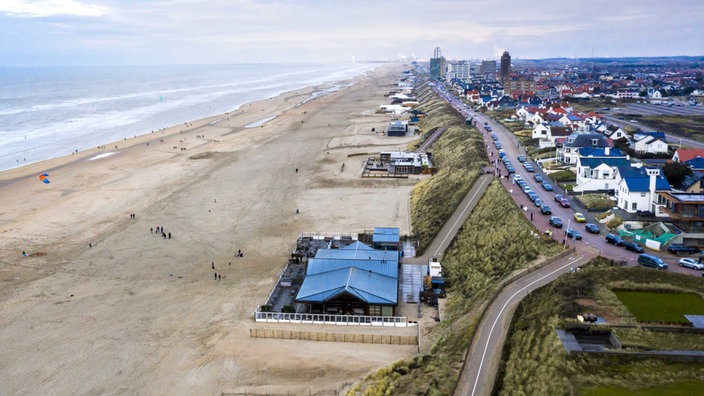 Der Strand von Zandvoort aus der Luft