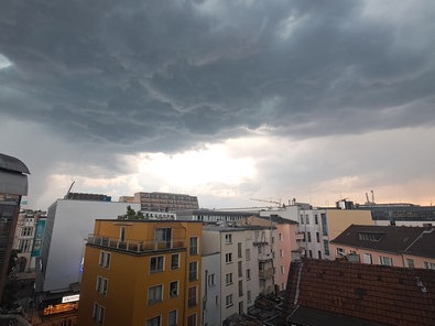 Gewitterwolken über Köln 