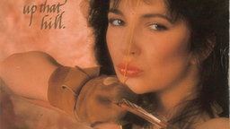 Cover:  Kate Bush mit Running up that hill