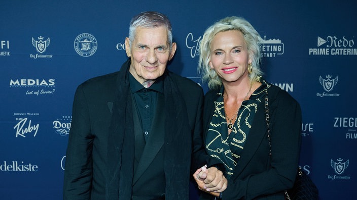 Heinz Hoenig mit Frau Annika