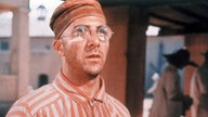 Louis Dega (Dustin Hoffman) träumt von der Freiheit.