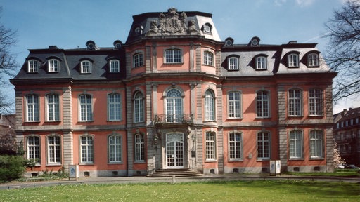 Das Gebäude des Goethe Museums in Düsseldorf.