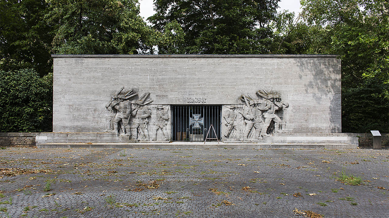 Kriegsdenkmal in Düsseldorf, Reeser Platz