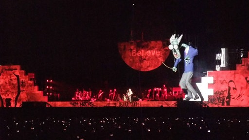 Aufführung von "The Wall" in Warschau 2013