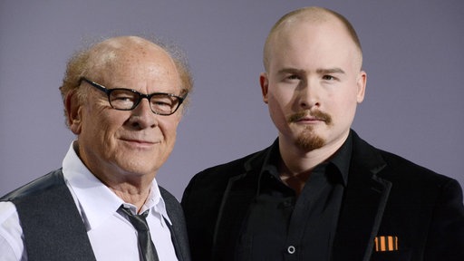 Art Garfunkel gemeinsam mit seinem Sohn im Jahr 2015