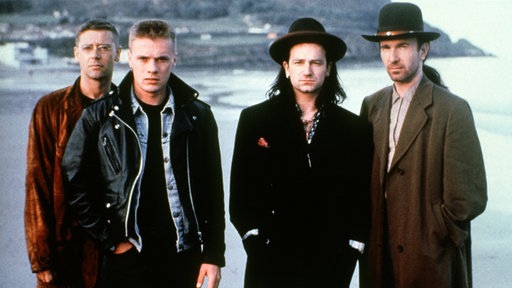 U2, (l-r) Adam Clayton, Larry Mullen, Frontman Bono Vox und "The Edge", im Jahre 1988