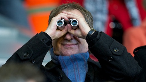 Chris de Burgh im Fußballstadion