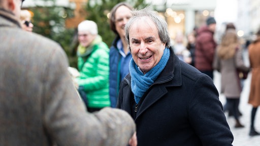 Chris de Burgh auf dem Weihnachtsmarkt in Hameln 2022