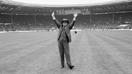 Elton John im Wembley Stadion 1984