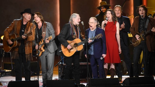 Neil Young, Paul Simon, Willie Nelson, Don Johnson, Edie Brickell 2015