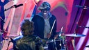 Steve Jordan am Schlagzeug