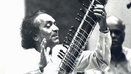 Ravi Shankar in der Kölner Musikhochschule 1985