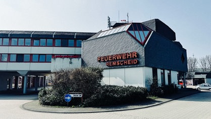 Das Gebäude der Feuerwehr Remscheid von außen.