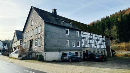 Die Außenaufnahme eines Hauses