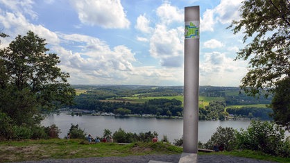 Blick auf den Baldeneysee in Essen vom Aussichtspunkt Korteklippe