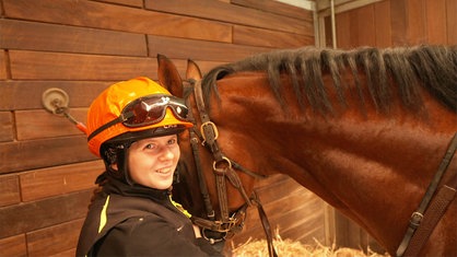 Sina Schmidt mit Pferd