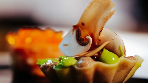 Kleines Törtchen mit Pilz