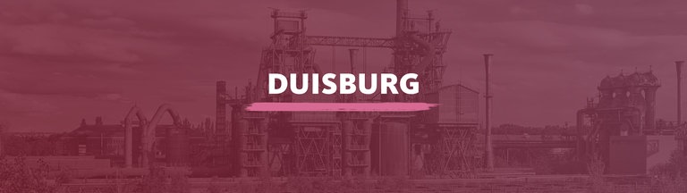 Der Landschaftspark Duisburg-Nord. Darauf der Schriftzug "Duisburg".