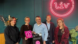 Die Initiatoren des Nachtboje-Projekts in der LIV Bar