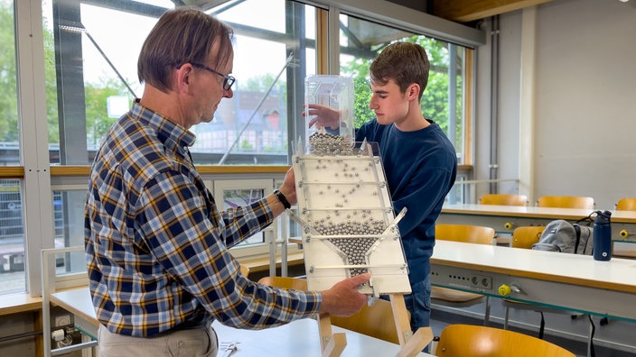 Tim Kammel und sein Lehrer Jens Schulze