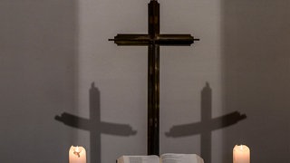 Es ist wohl einer der schlimmsten Missbrauchsfälle in der katholischen Kirche. Das Opfer will nun gegen das Erzbistum Köln klagen.
