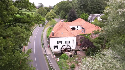 Die Wassermühle Schrofmühle in Wegberg von oben