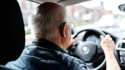 Senior am Steuer