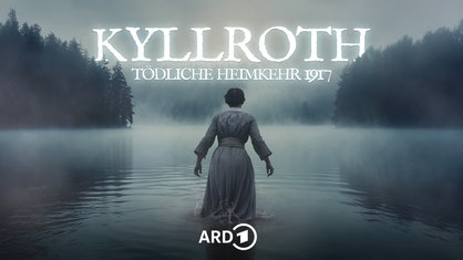Illustration Podcast Kyllroth: Eine Frau mit langem, grauen Kleid läuft in einen nebligen See.