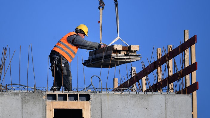 Bauarbeiter auf einer Baustelle
