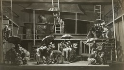 Das Beitragsbild des WDR3 Musikporträt "Jiddischland" zeigt eine Szene aus "Die Hexe" von Abraham Goldfaden im Theater in Moskau, 1921.