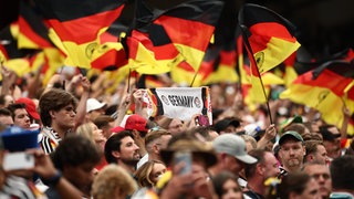 Deutsche Fans im Stadion von Houston beim WM-Spiel Deutschland - Curaçao 