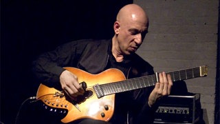 Elliott Sharp.