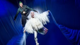 "Die Unendliche Geschichte" von Michael Ende am Düsseldorfer Schauspielhaus, auf dem Bild: Moritz Klaus und Alexander Wanat.