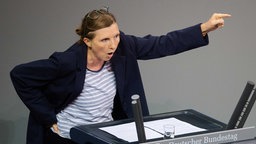 7.09.2025, Berlin: Corinna Rüffer (Bündnis 90/Die Grünen), Mitglied des Deutschen Bundestages, spricht während der Generaldebatte zum Haushalt 2025 im Bundestag. 