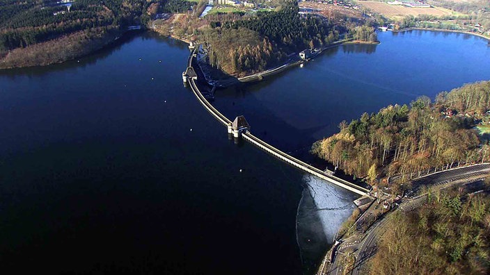 Möhnesee mit Talsperre
